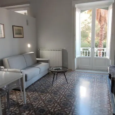 Apartment Palazzo Caratozzolo *