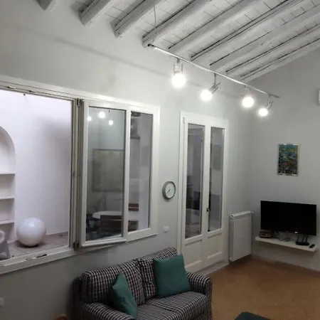 Apartment Palazzo Caratozzolo