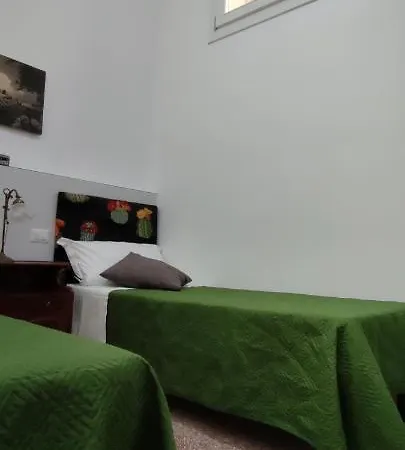 Palazzo Caratozzolo Apartment *